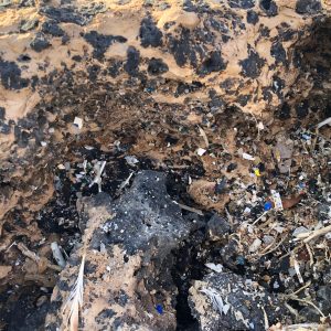 Kleinteiliger Plastikmüll in Majanicho auf Fuerteventura Kleinteiliger Plastikmüll in Majanicho auf Fuerteventura
