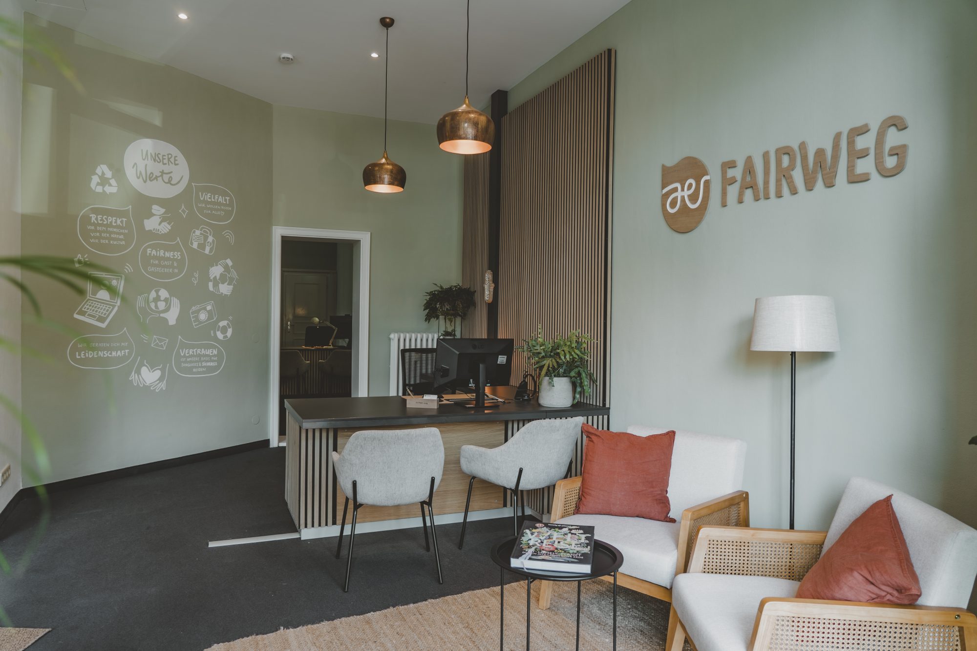 Frisches Design im neu eröffneten FAIRWEG Reisebüro Südstern