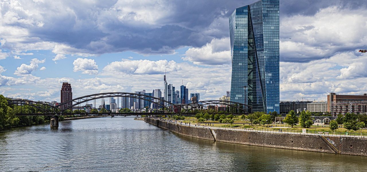Frankfurt Wolkenkratzer Hessen Euro frankfurt-wolkenkratzer-hessen-euro-5396479