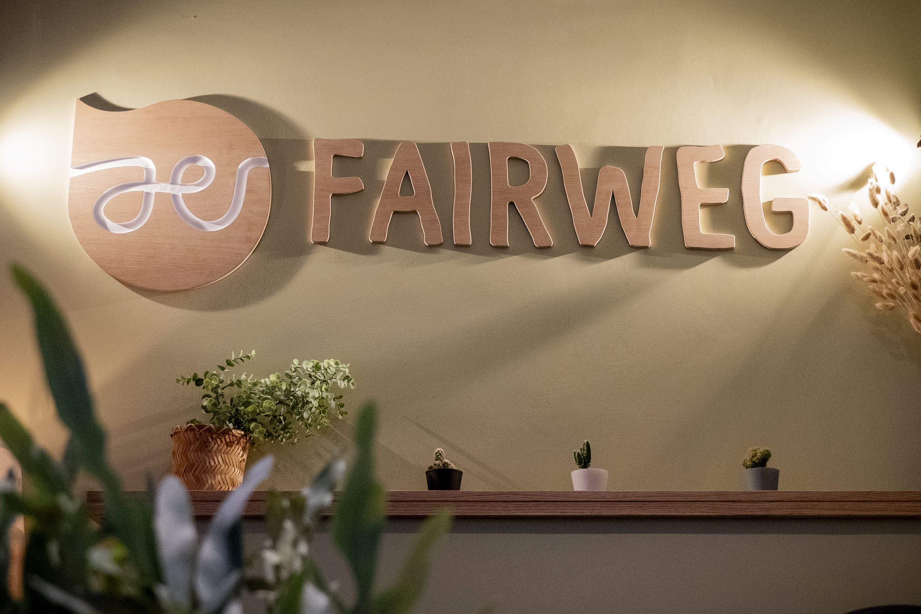 aer FAIRWEG Schriftzug